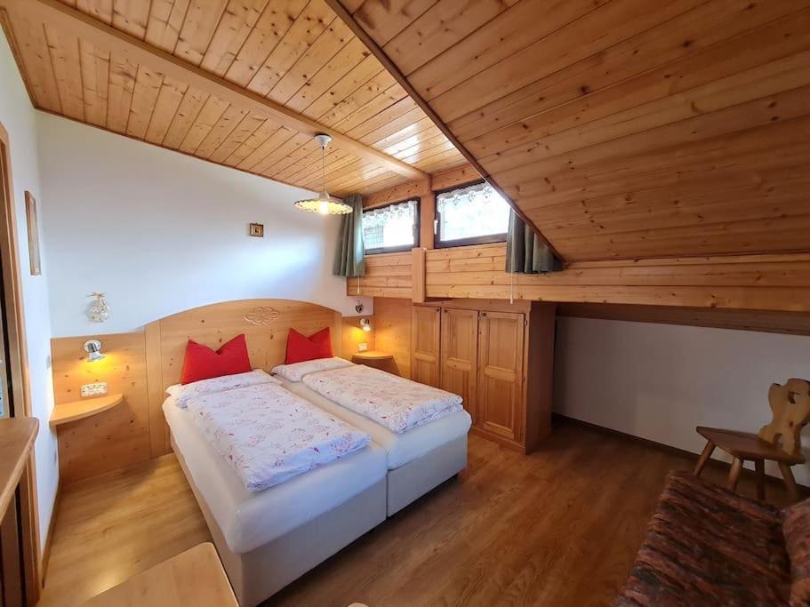 Piccola Suite Sul Civetta Colle Santa Lucia Luaran gambar